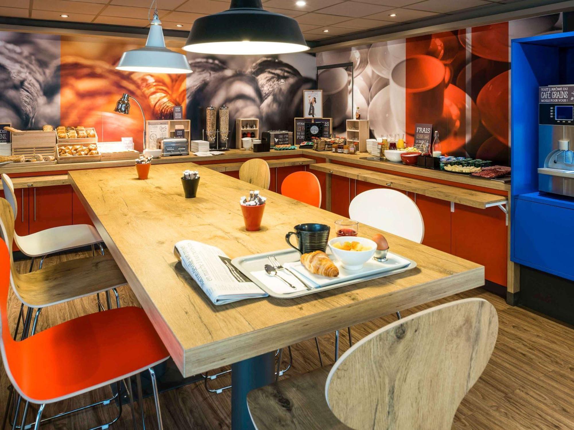 Hotel Ibis Paris Pont De Longchamp 3*